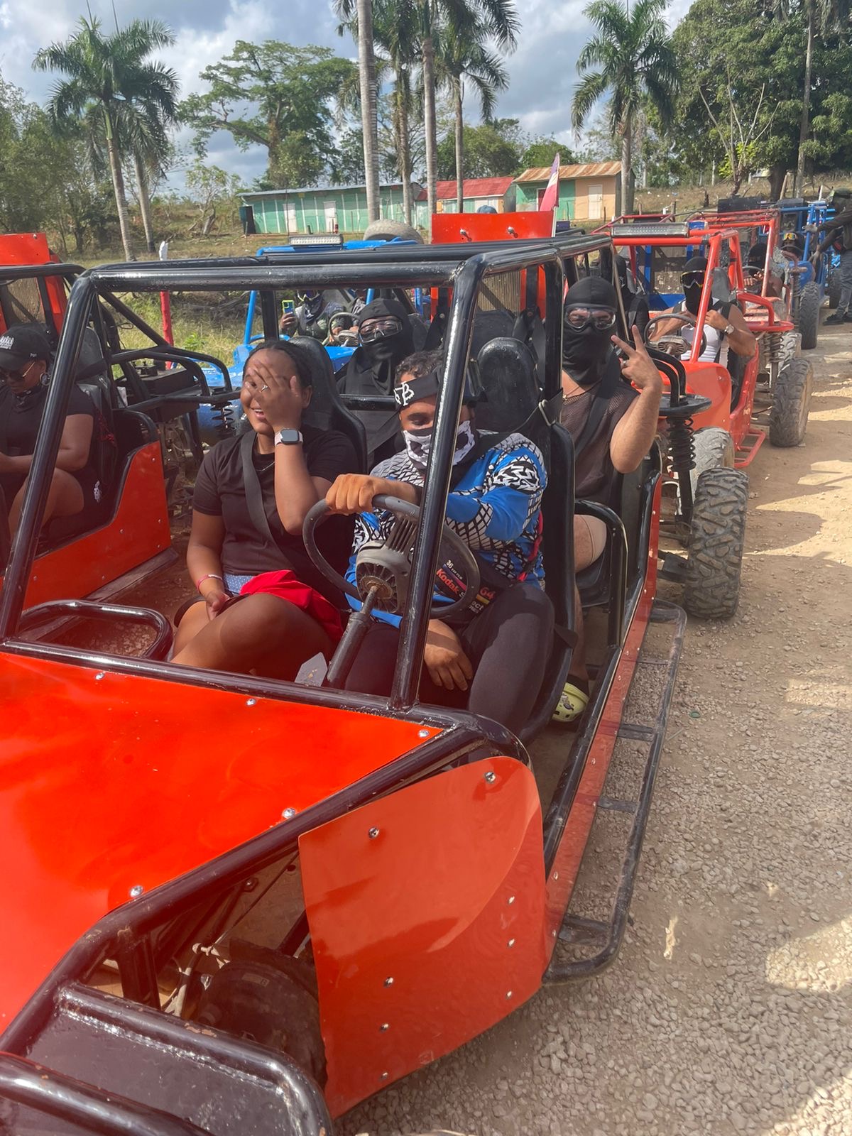 Aventura en Buggys Playa Macao