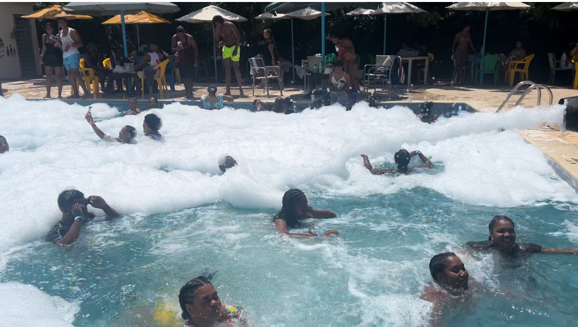 Gira de Grupo Buggy+Piscina party Dia Completo